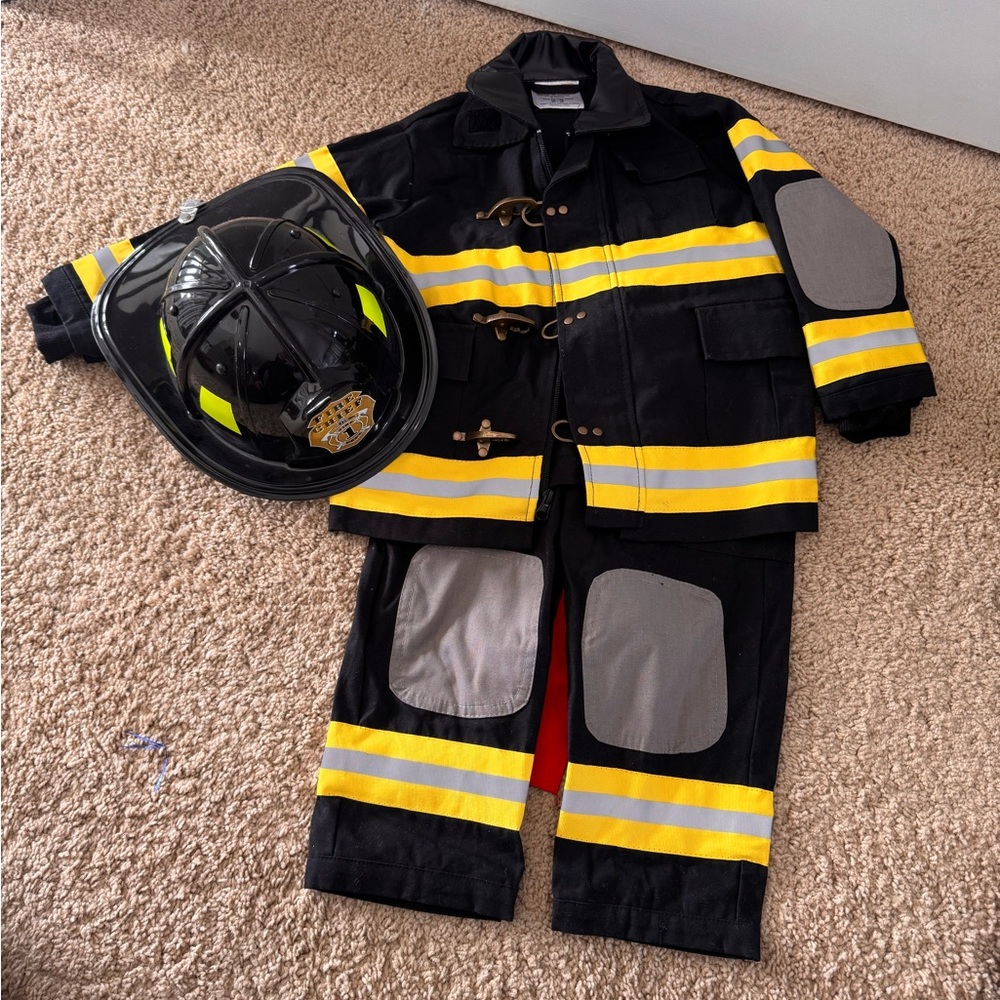 Firefighter Costume - size 2/3